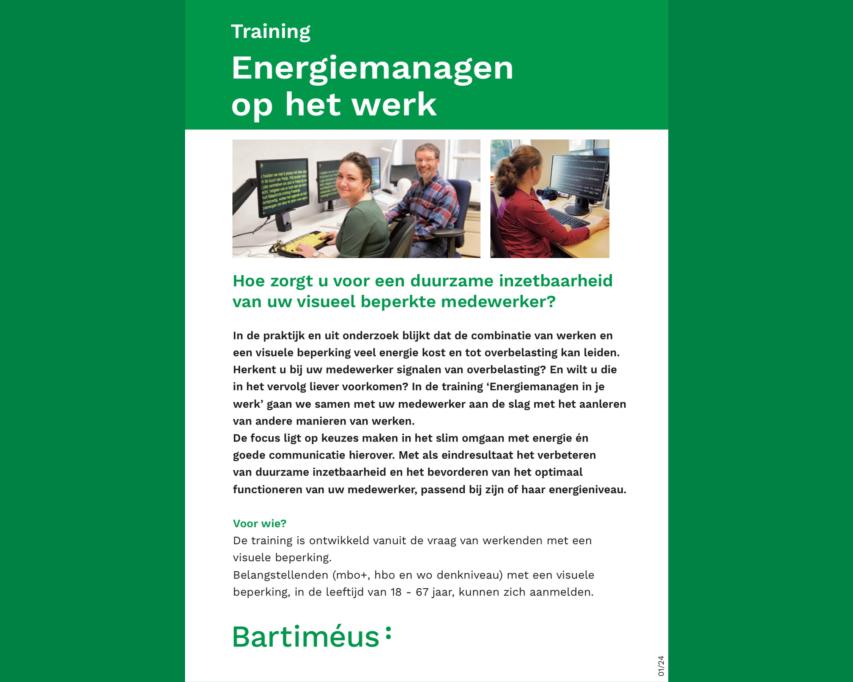 Voorblad van de flyer met een afbeelding waar een man en vrouw achter een computer zitten