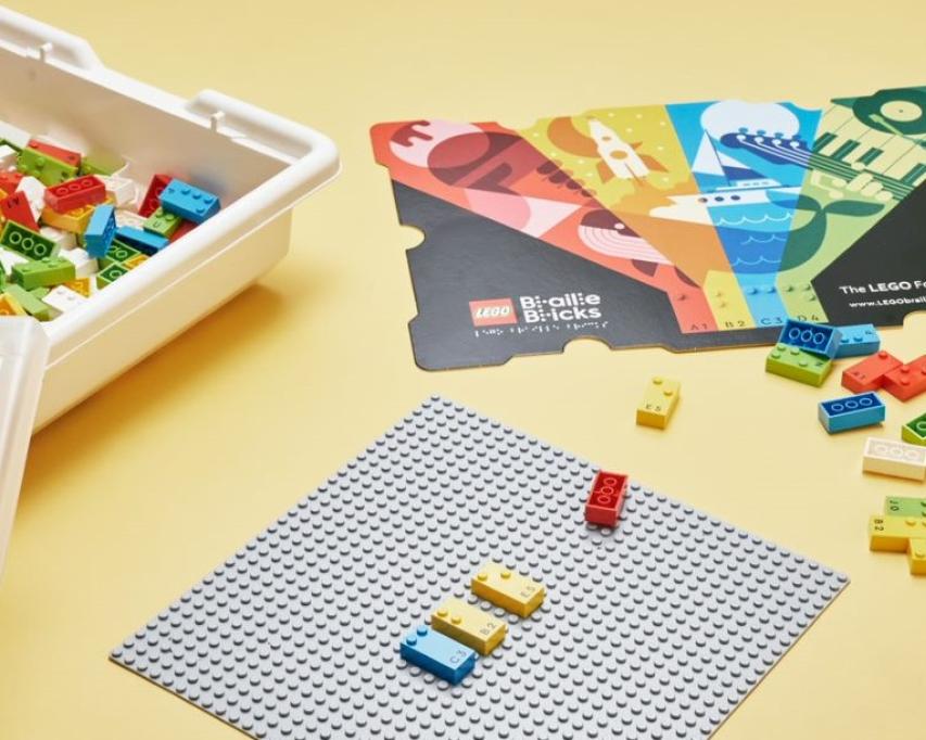 Spelen met LEGO© braillebricks