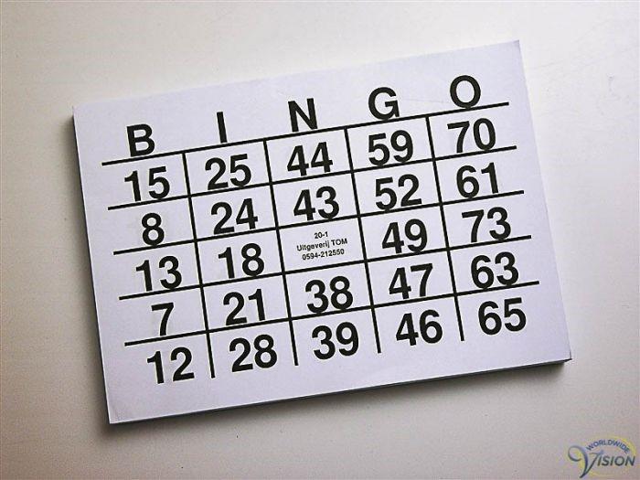 Een bingoblok met grote cijfers