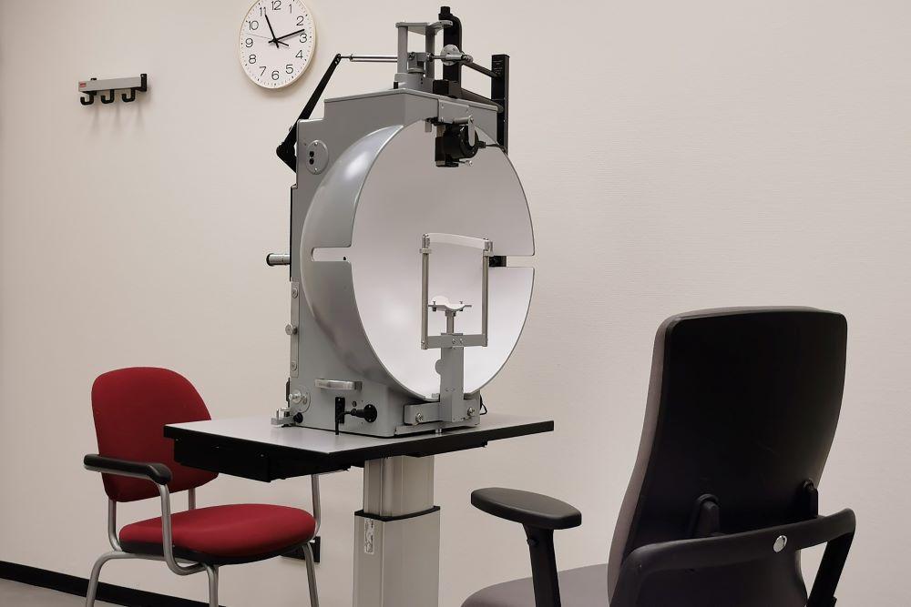 Goldmann perimeter in Low Vision onderzoeksruimte