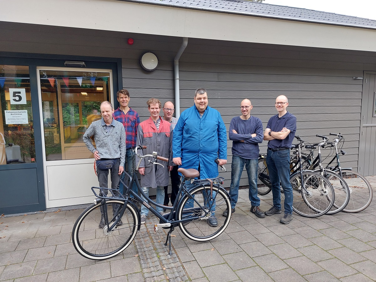 Het team van De Fietsenwerkplaats